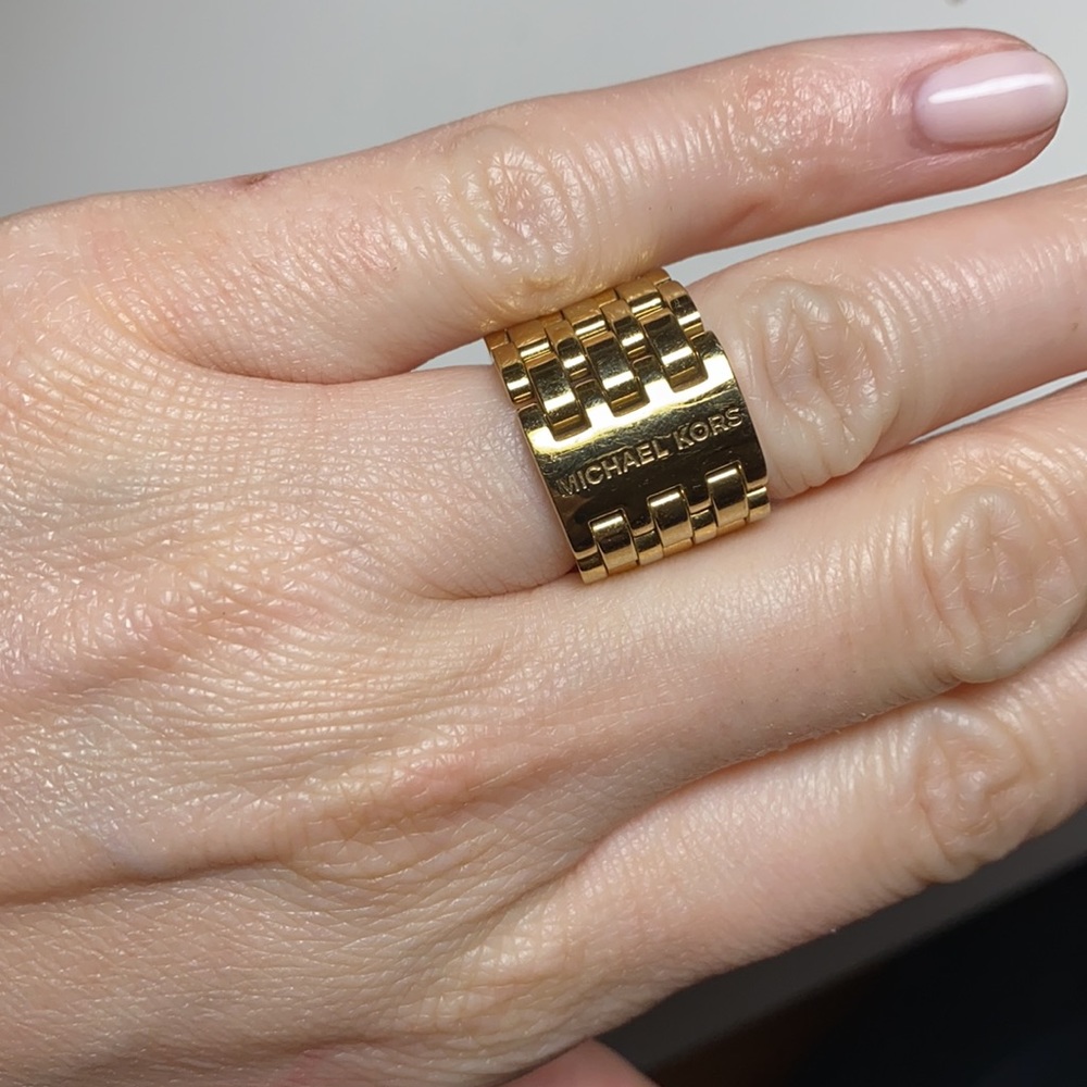 Michael Kors gold ring